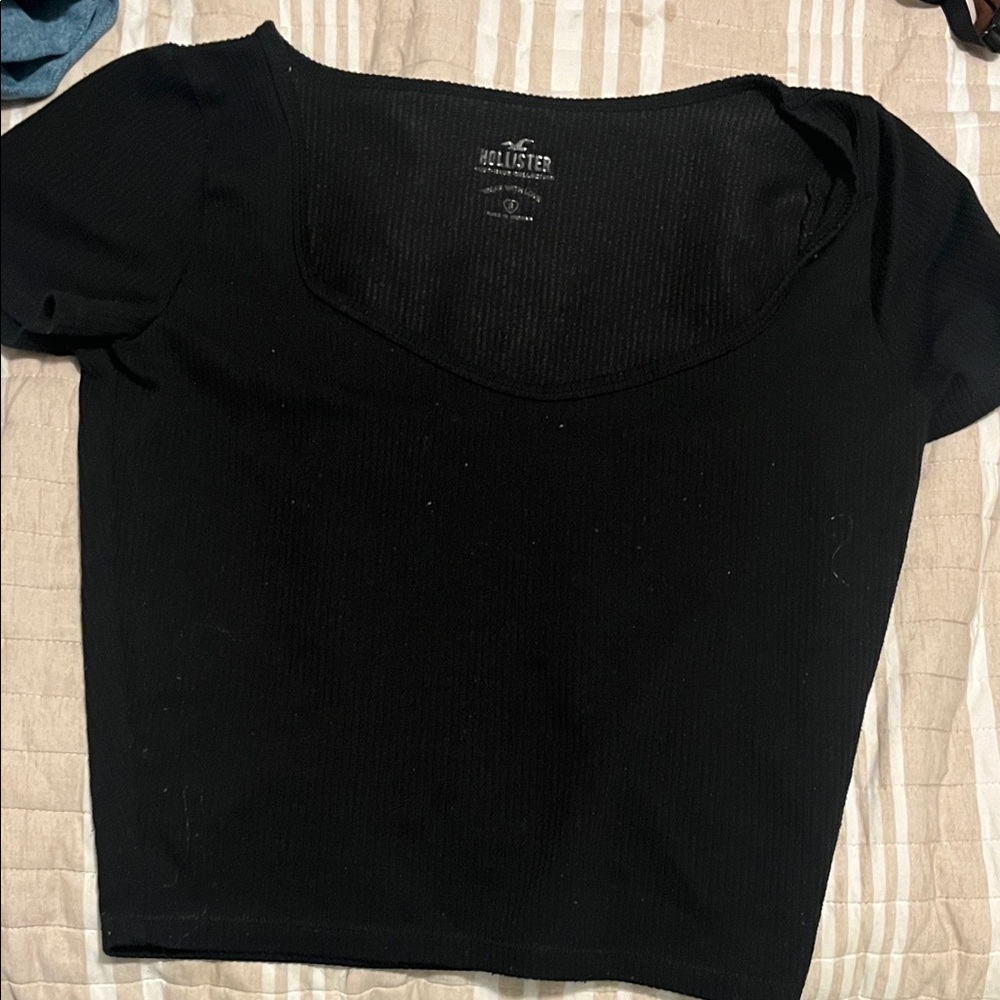 Hollister Women's Black Ribbed Shirt